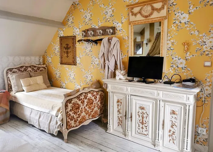 Konukevi Le Clos Saint Paul 3*